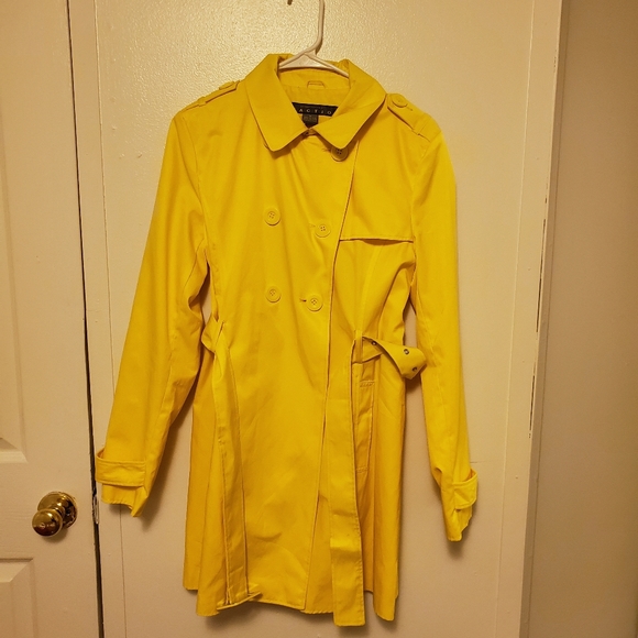 🌞CLEARANCE🌞 Nwt Kenneth Cole Reaction Trenchcoat - Picture 5 of 8
